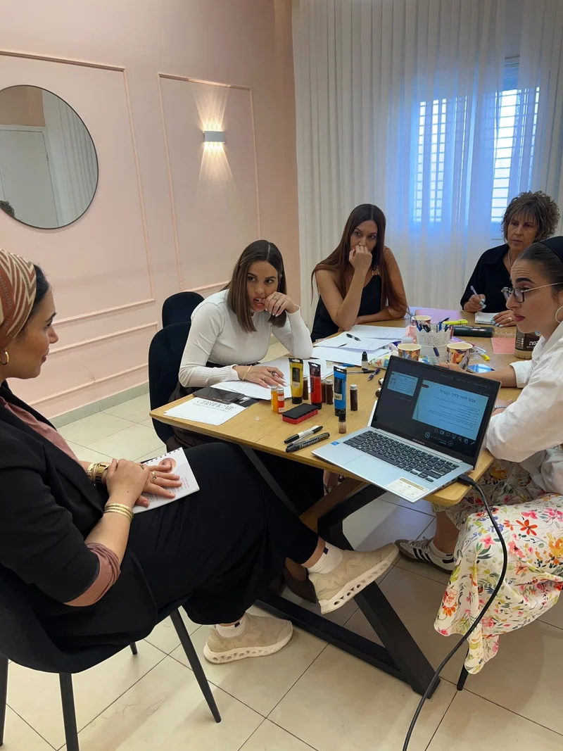 רגעים מקורסים והשתלמויות באקדמיה של סיון חן – תמונה 51