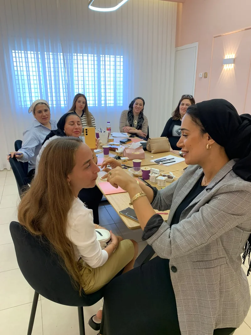 רגעים מקורסים והשתלמויות באקדמיה של סיון חן – תמונה 54